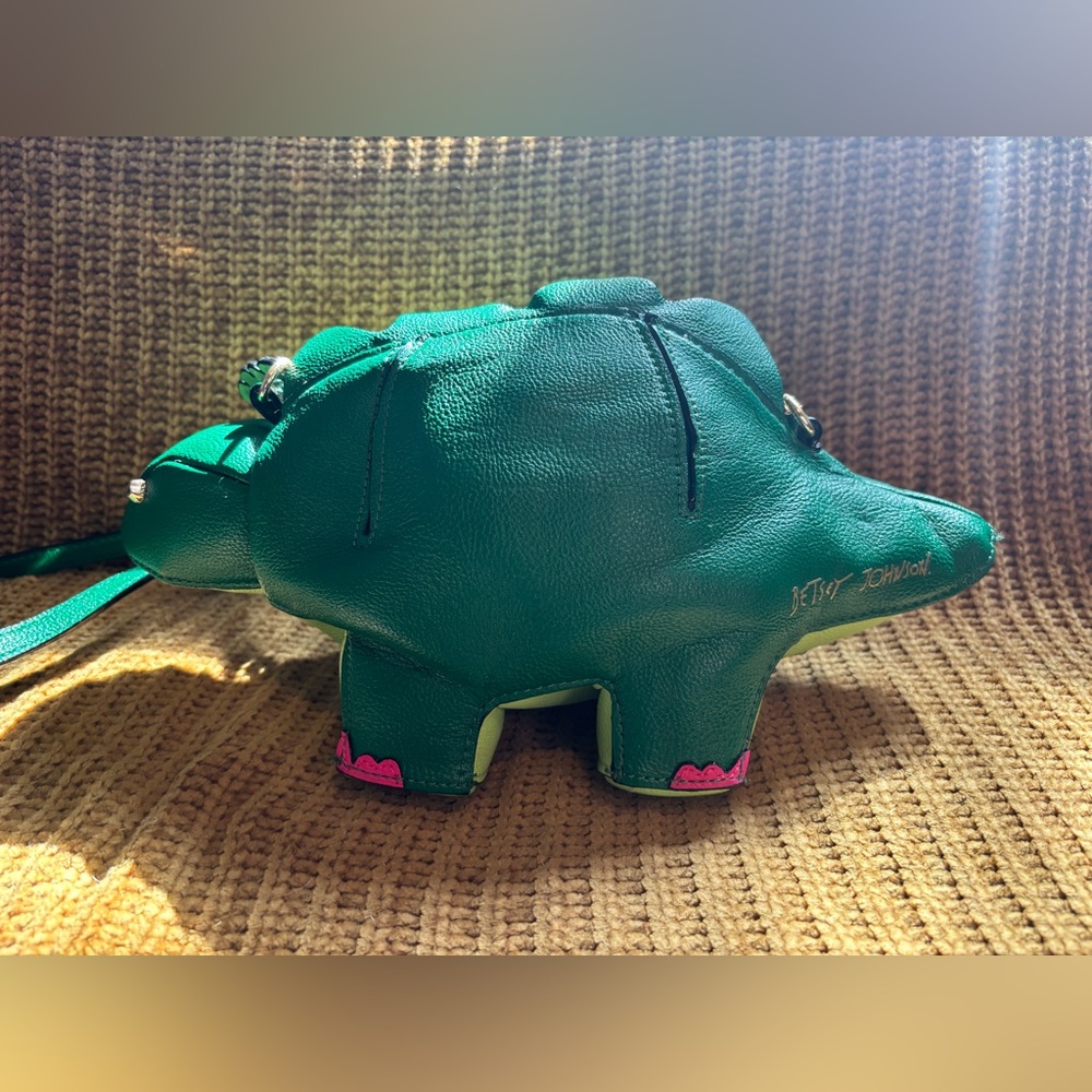 Betsey Johnson Green Dinosaur 🦖